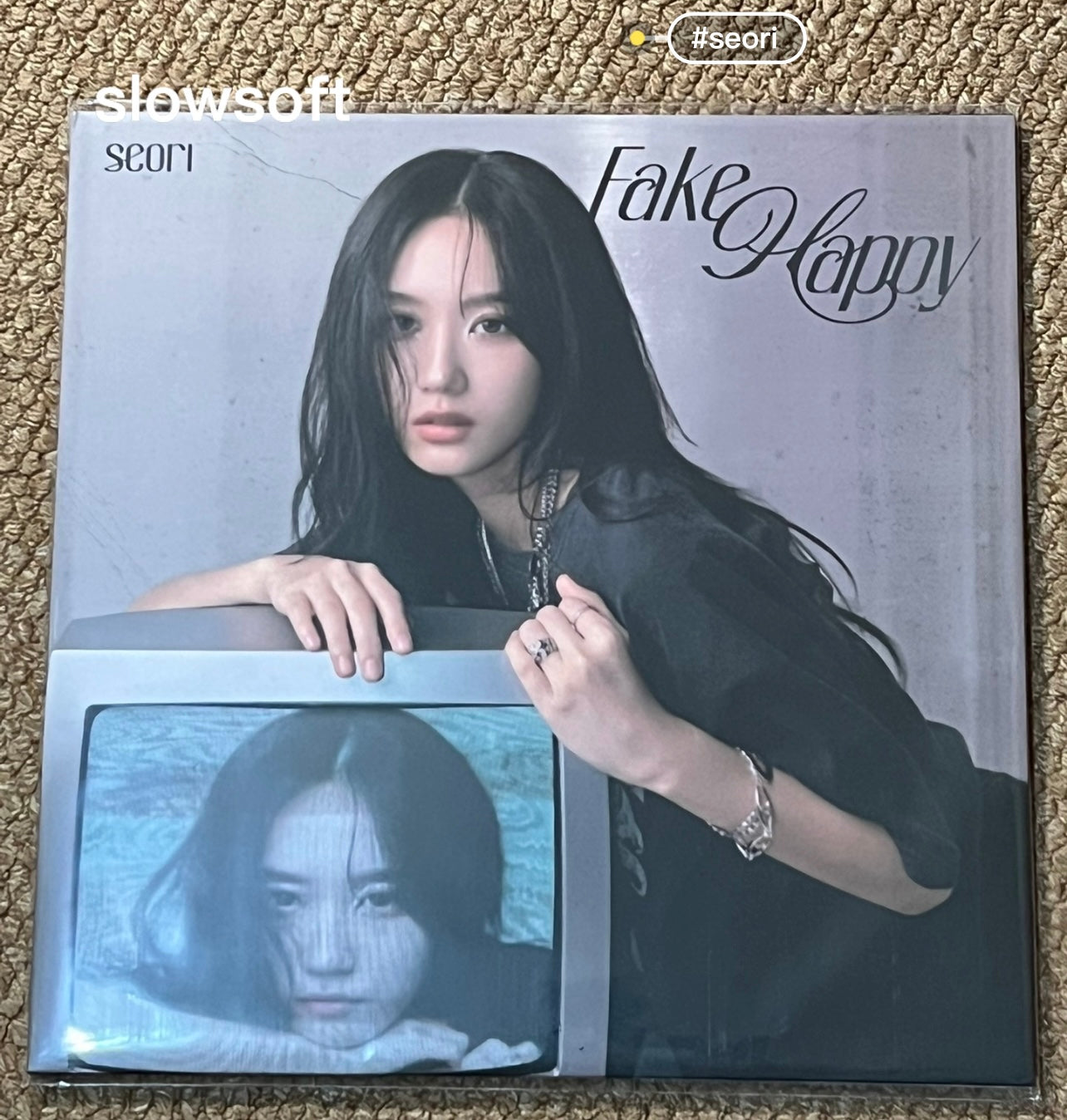 Seori 서리 – Fake Happy (Black Vinyl LP)