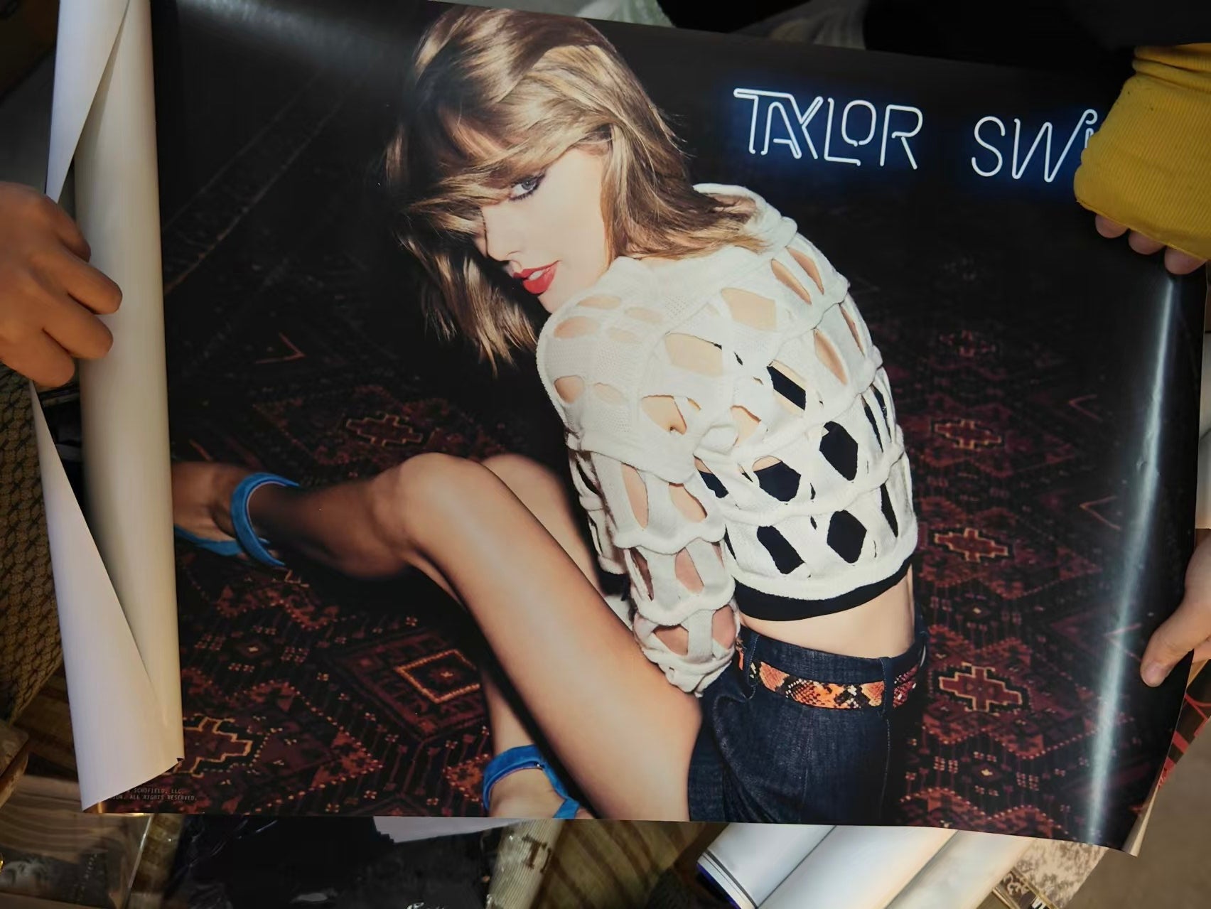 Taylor Swift - Neon Sign Poster (White Top, Blue Shoes)