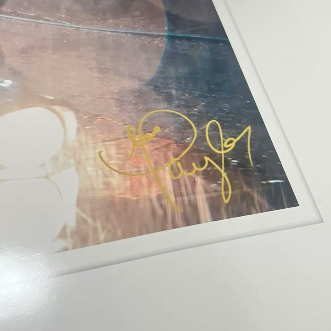 Taylor Swift Delicate - “一字马海报,” second batch, independent numbering, printed signature, not hand-signed.