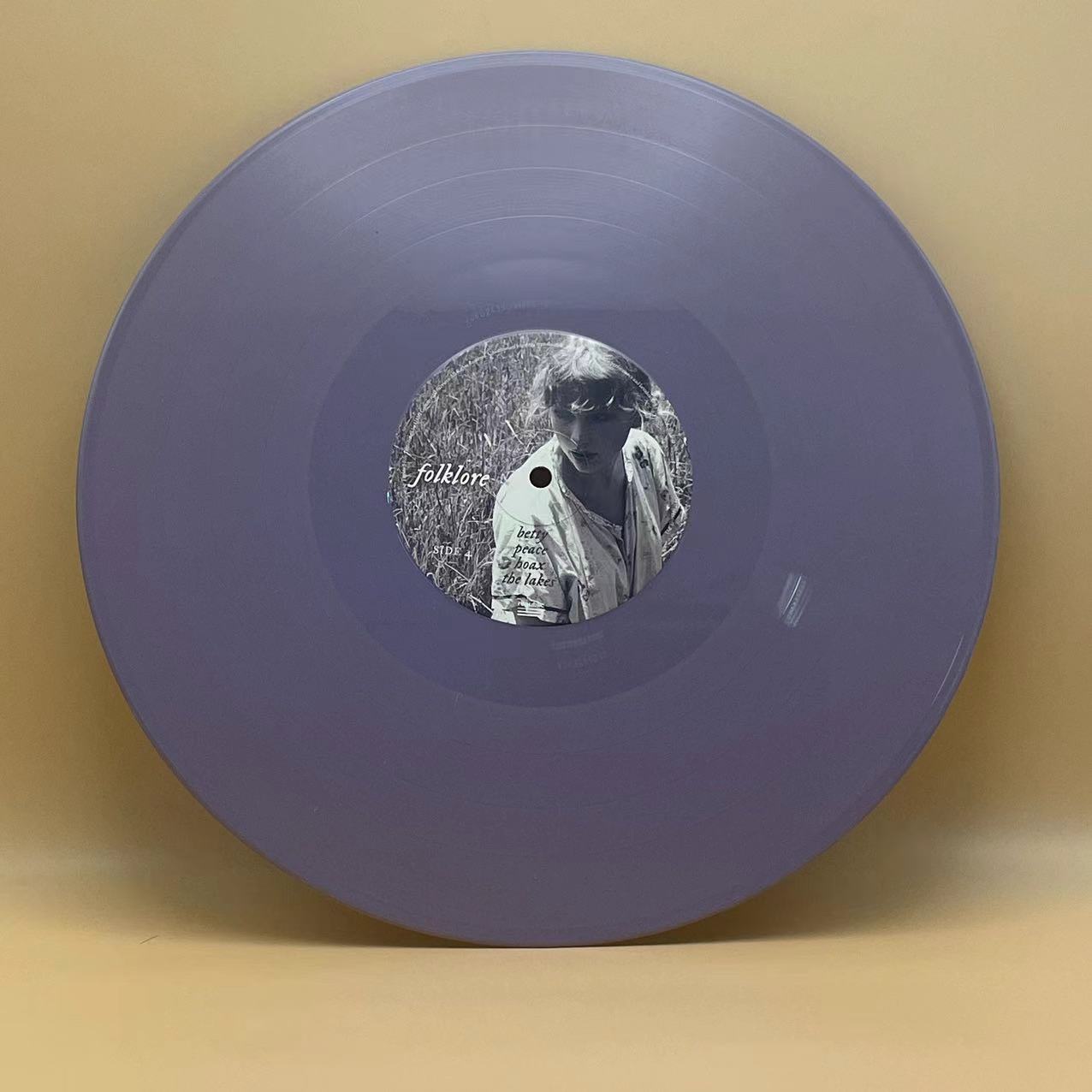 [SNAPSHOT] Taylor Swift - folklore European Version Deluxe Edition, Limited Edition Purple "Betty's Garden" Vinyl, Unsealed, Near Mint Condition with 6 Free Record Mitts