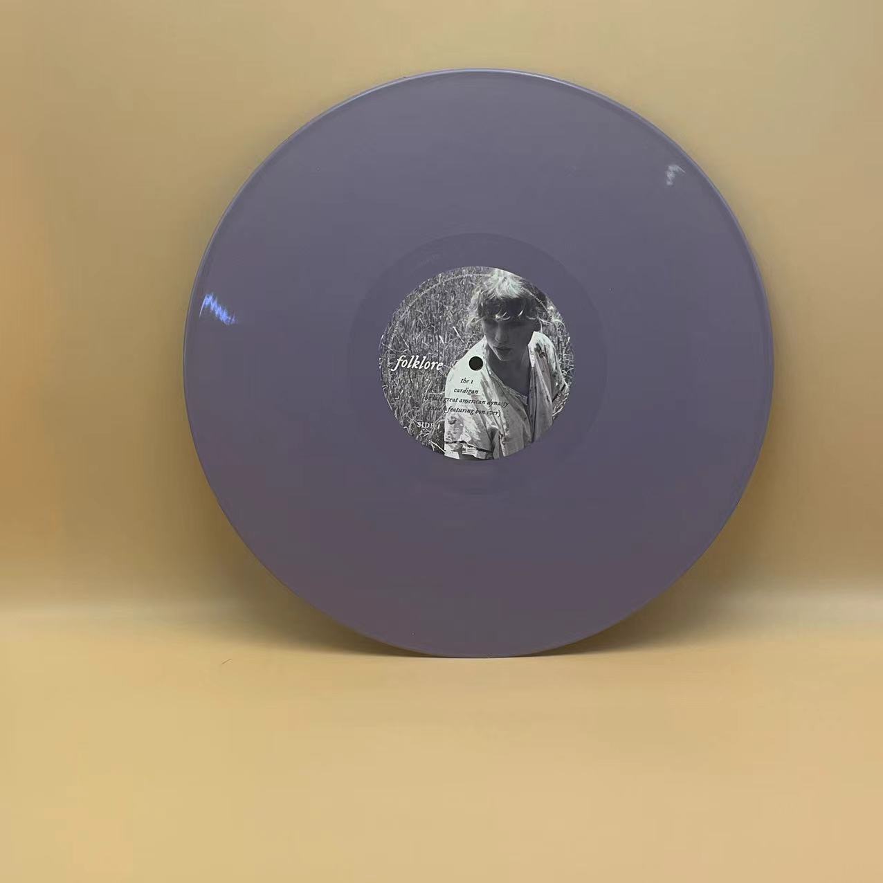 [SNAPSHOT] Taylor Swift - folklore European Version Deluxe Edition, Limited Edition Purple "Betty's Garden" Vinyl, Unsealed, Near Mint Condition with 6 Free Record Mitts