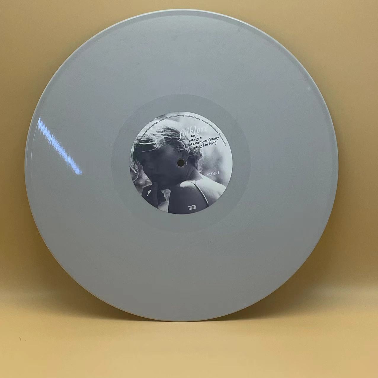 [SNAPSHOT] Taylor Swift - folklore European Version Deluxe Edition, Limited Edition Grey "Meet Me Behind The Mall" Vinyl, Unsealed, Near Mint Condition with 6 Free Record Mitts