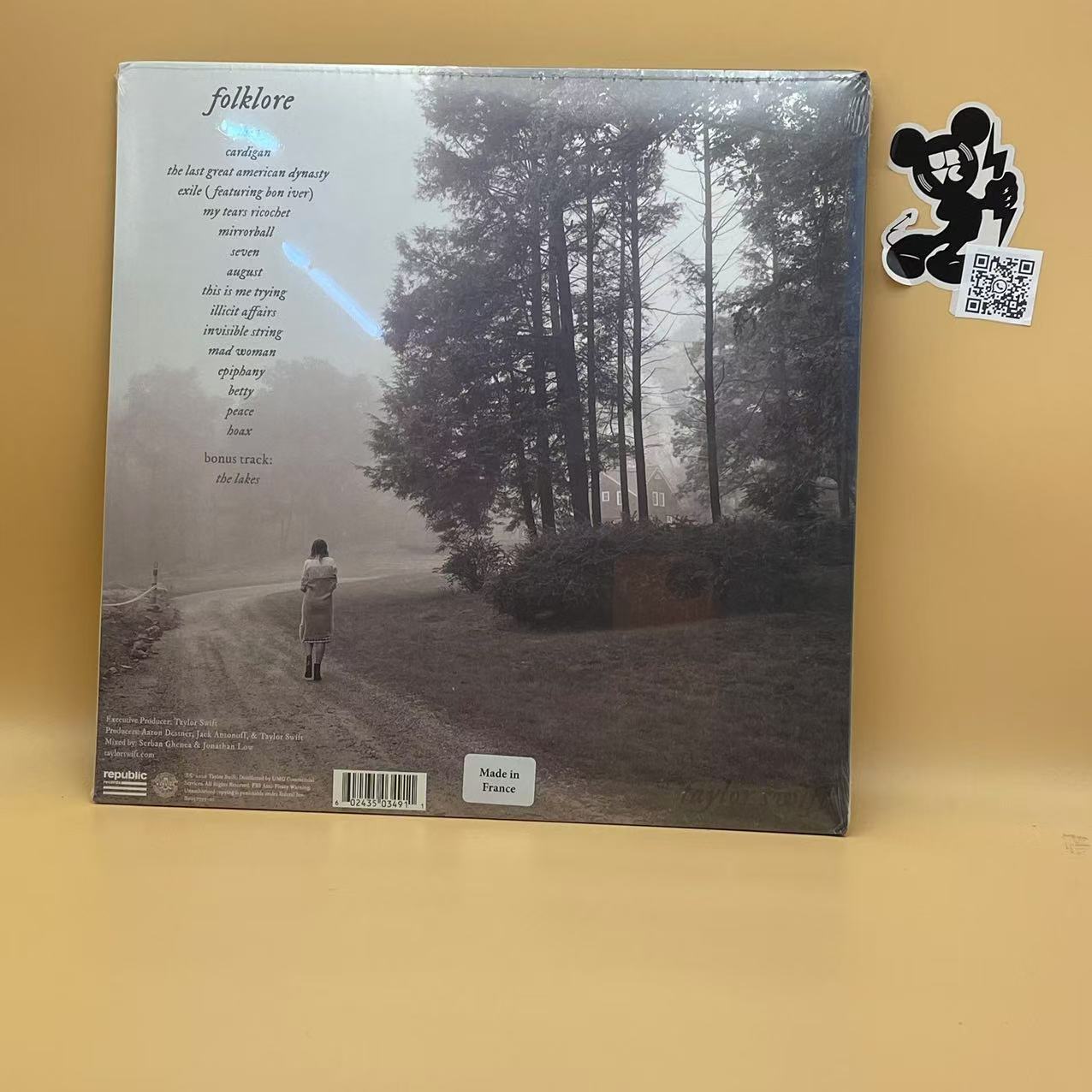 [IN HAND] Taylor Swift - folklore U.S. Version Deluxe Edition, Limited Edition Purple "Betty's Garden" Vinyl, Unsealed, Near Mint Condition with 6 Free Record Mitts