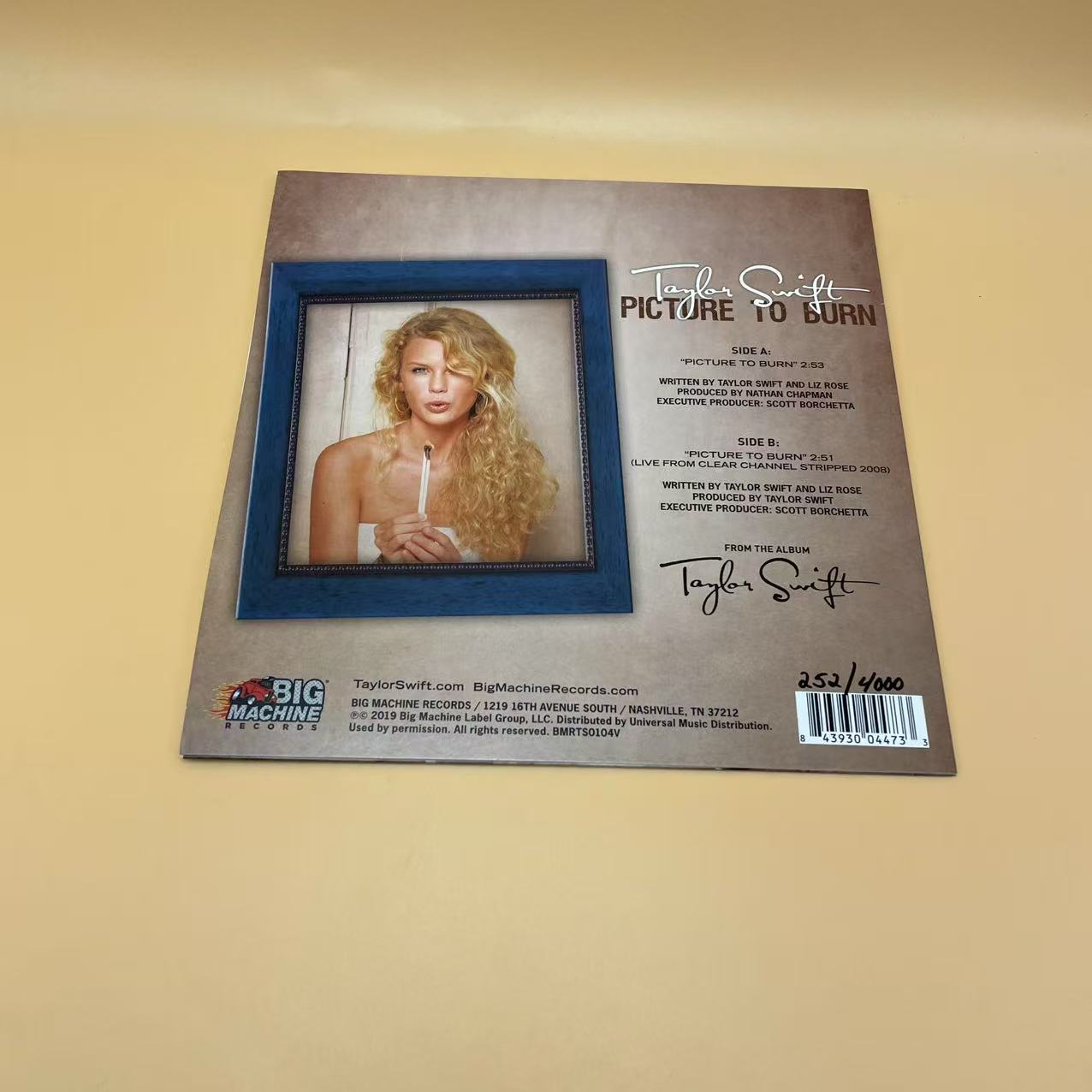 Taylor Swift - Picture To Burn (Big Machine Records) 7", Single, Ltd, Num, Gra