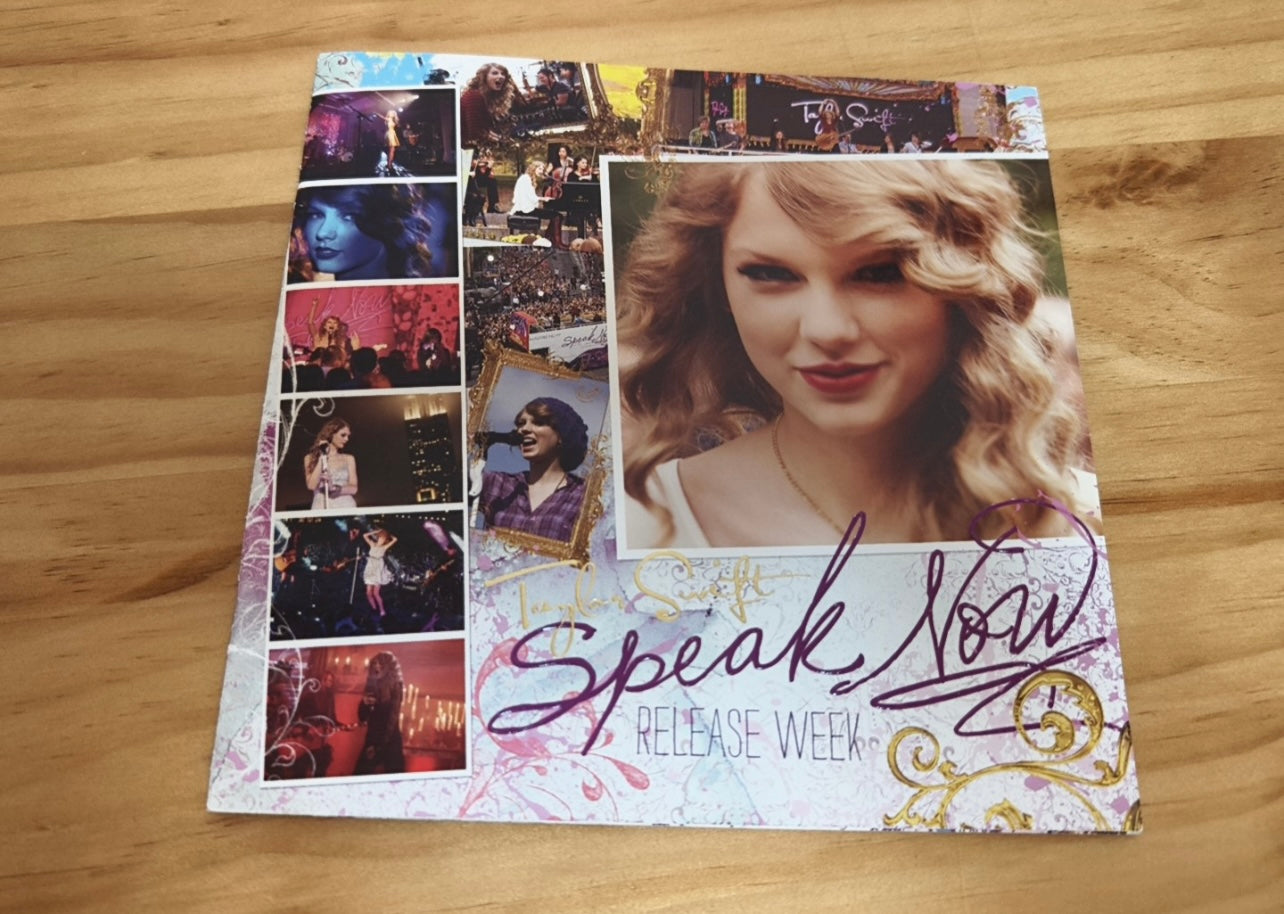 Taylor Swift – Speak Now Release Week Official Promo Booklet