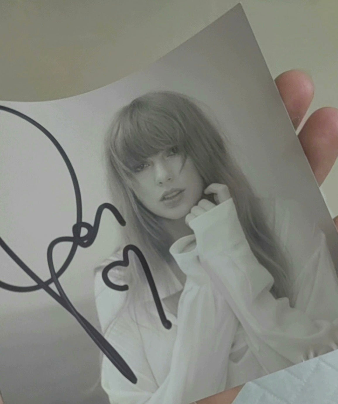 Taylor_Swift_TTPD_Signed_CD_US_Version