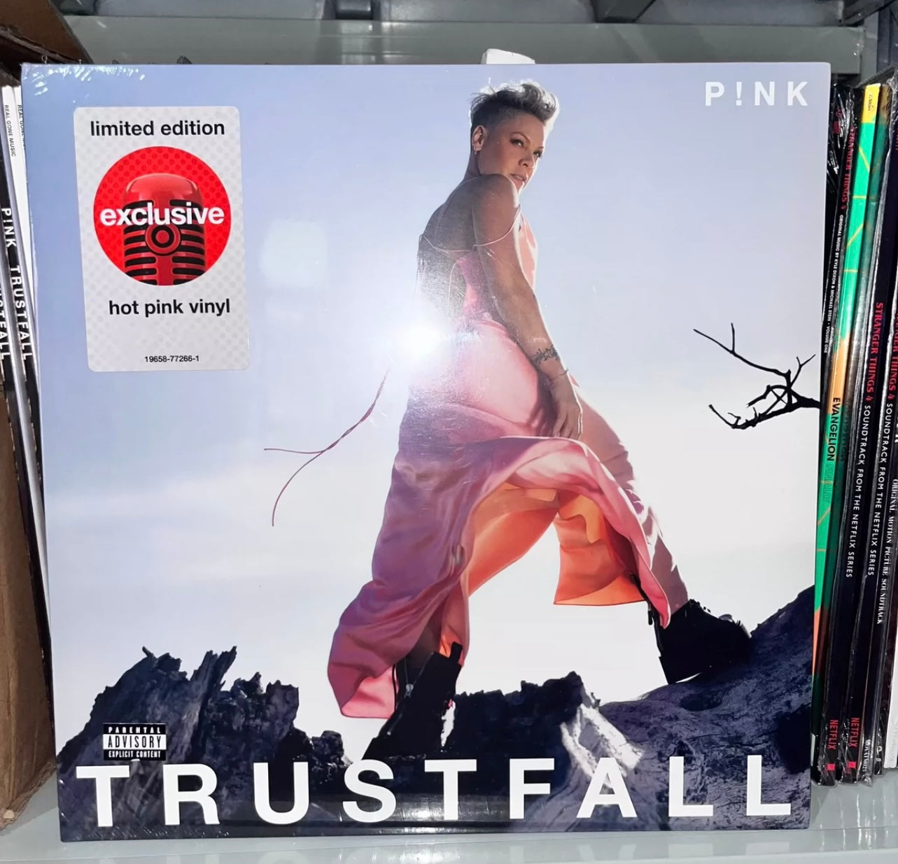 P!NK - Trustfall (LP, Album, Ltd, Pin)