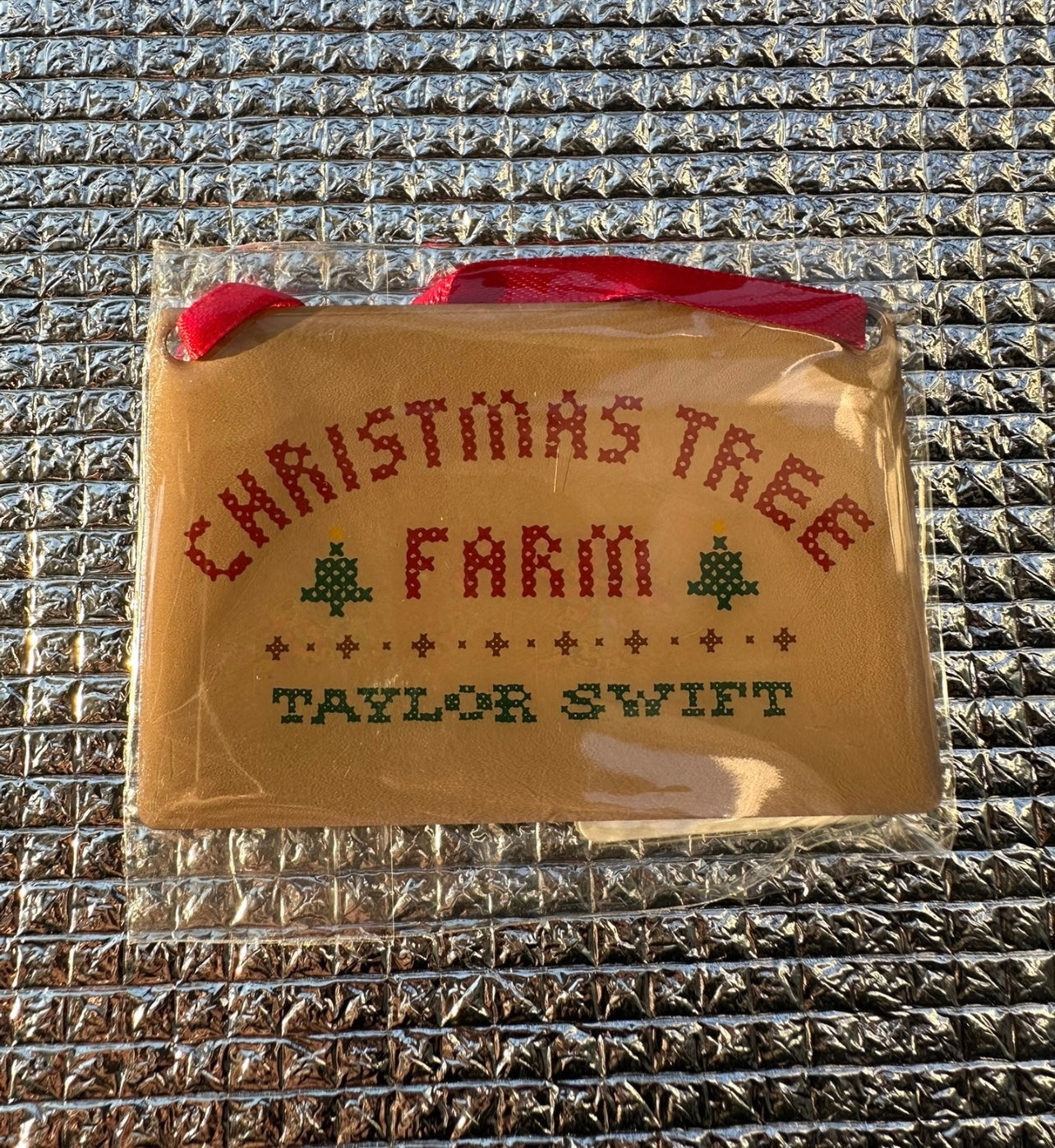 Taylor Swift Christmas Tree Farm Ornament 泰勒斯威夫特霉霉聖誕農場挂飾