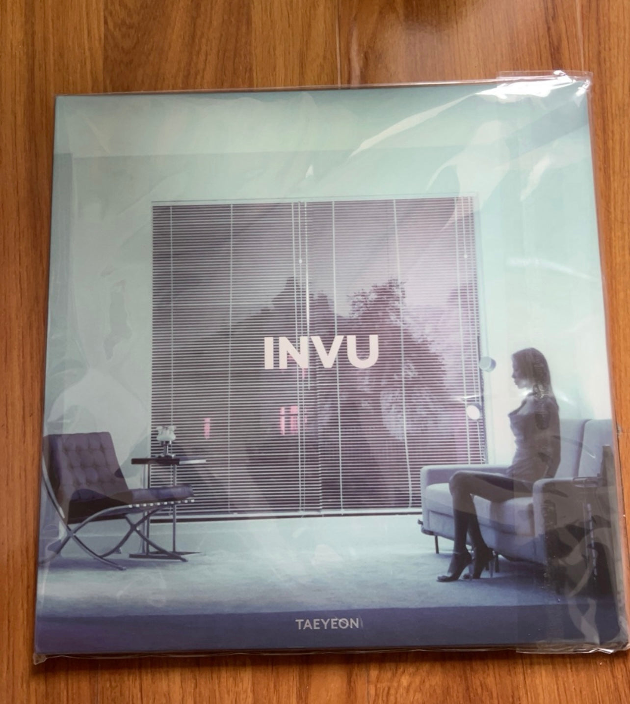 Taeyeon* - INVU (LP, Blu + LP, Ora + Album, Ltd)