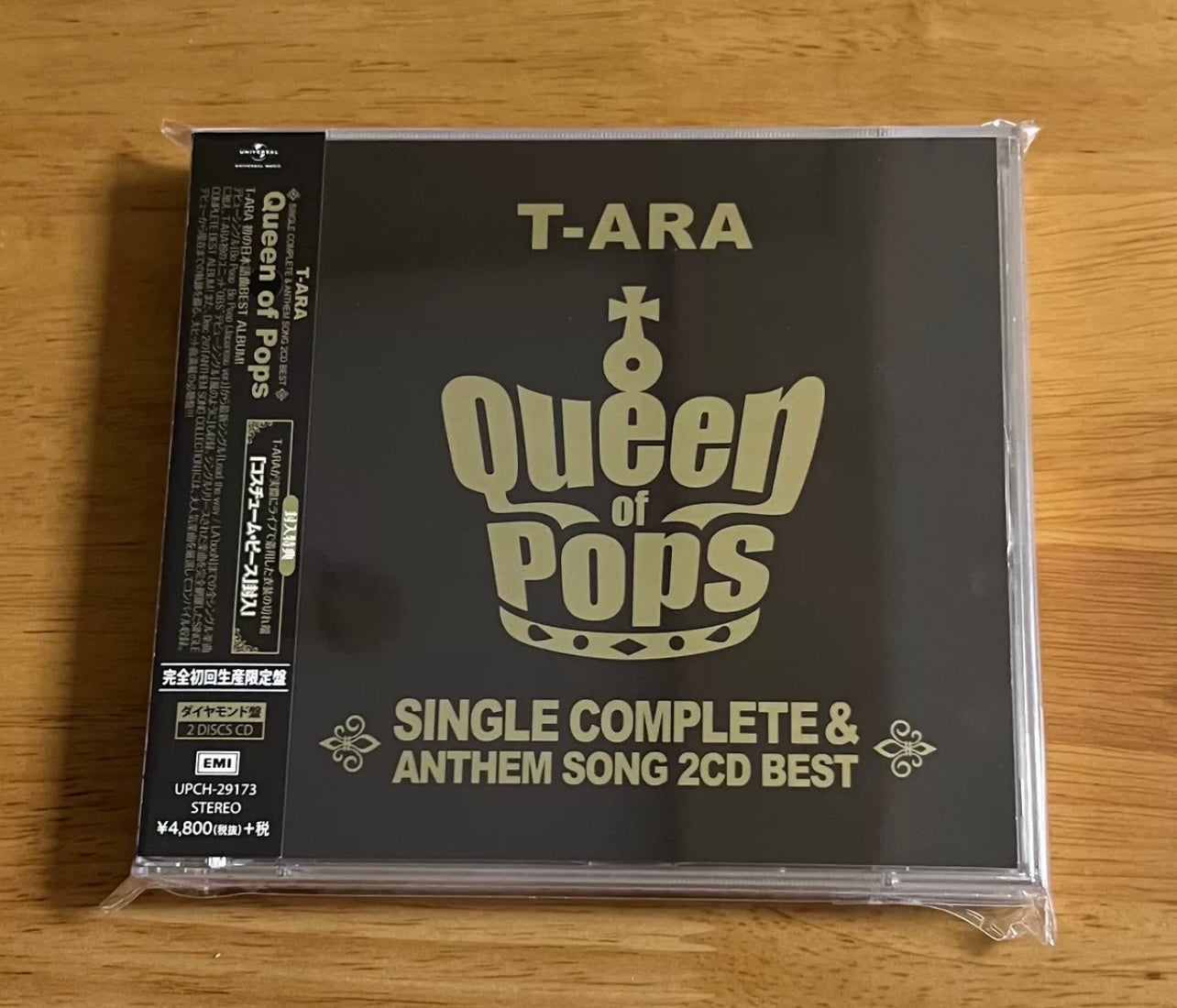 T-ARA – Queen of Pops: Japanese Best Album (First Press Limited Edition)