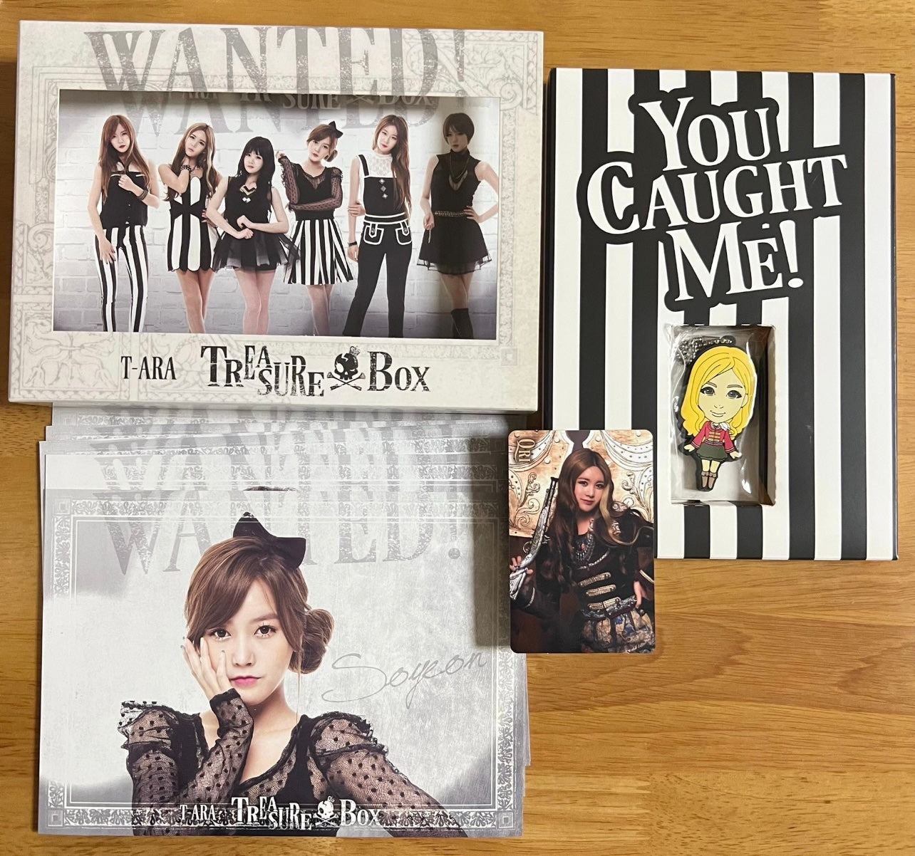 T-ARA – Treasure Box (Japanese Limited Edition)