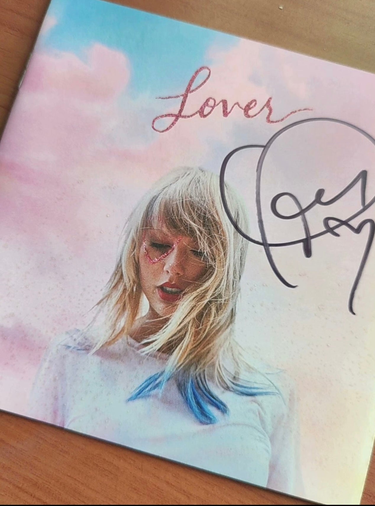 Taylor Swift – Lover Signed Lyric Book