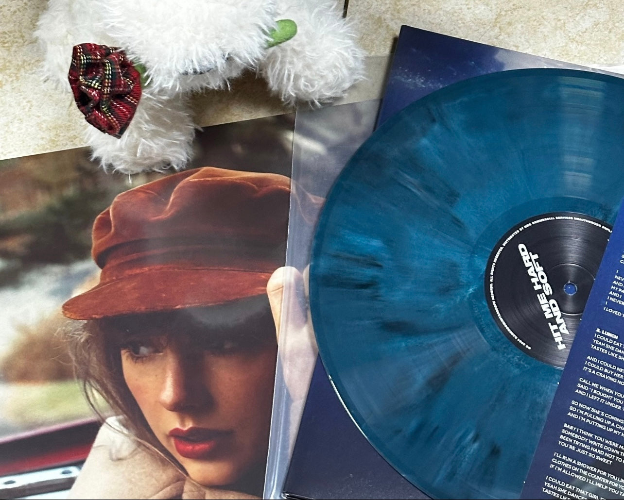 Billie Eilish – Hit Me Hard and Soft (Limited Edition Colored Vinyl, Azure Blue)