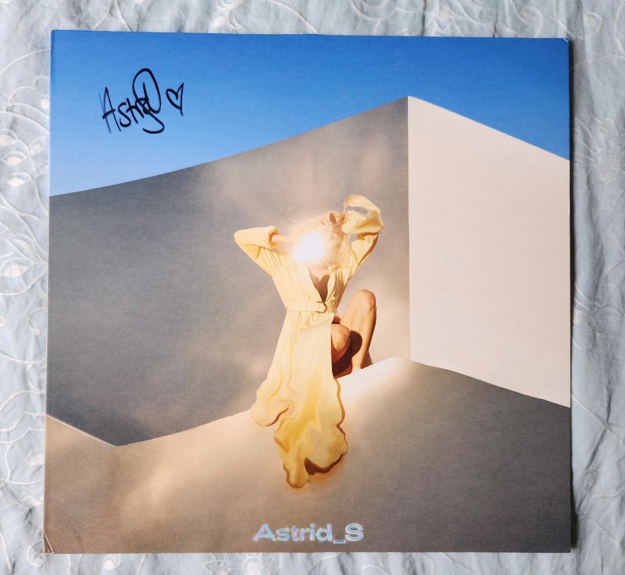 Astrid S - Leave It Beautiful 限量签名版 蓝胶 LP 黑胶唱片