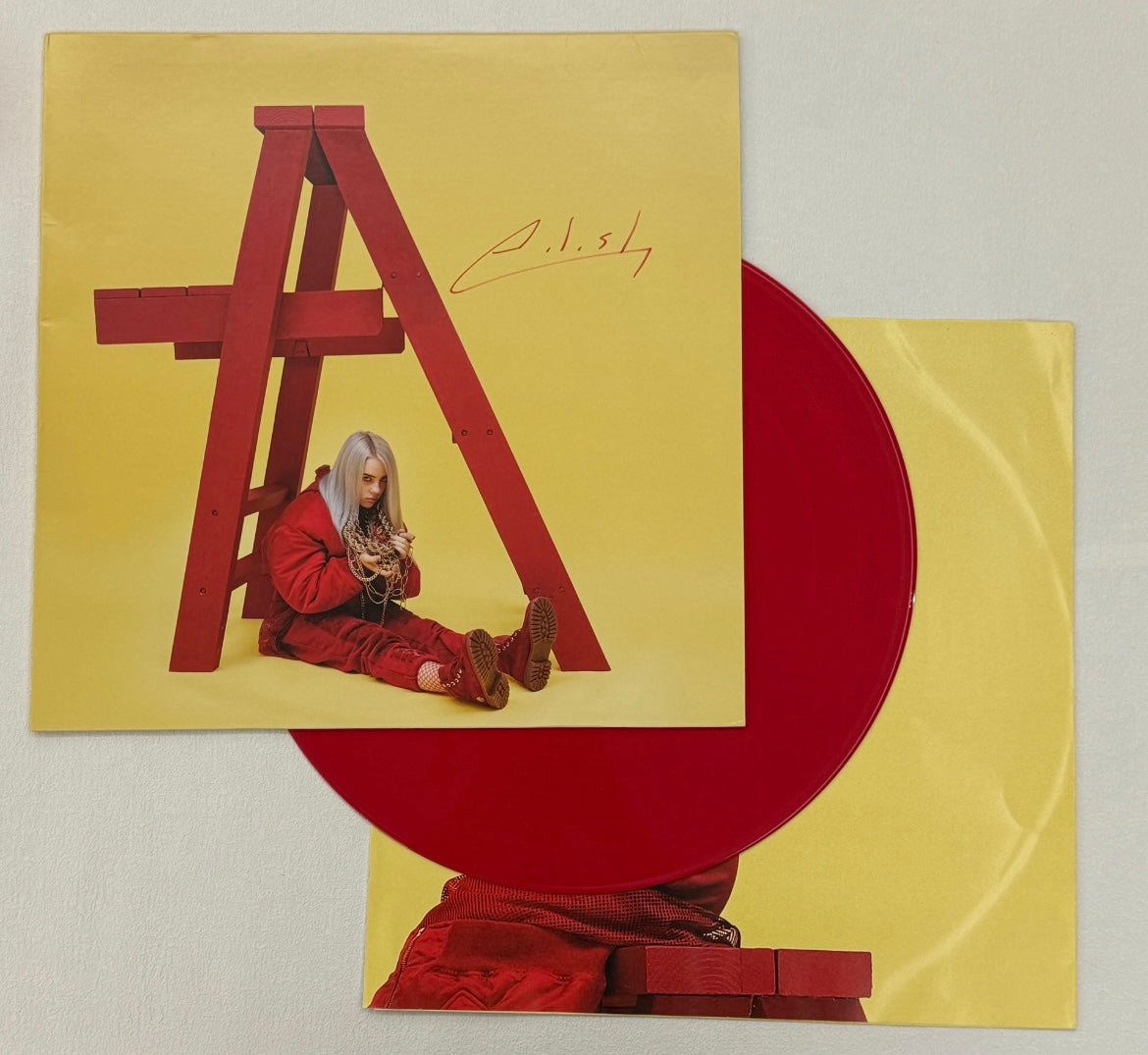 Billie Eilish Signed Vinyl Box Set (3 LPs) 比莉·艾利什簽名黑膠套裝（三張LP）