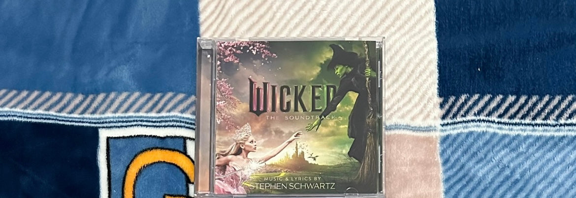 Ariana_Grande_Wicked_Soundtrack_Limited_Signed_CD