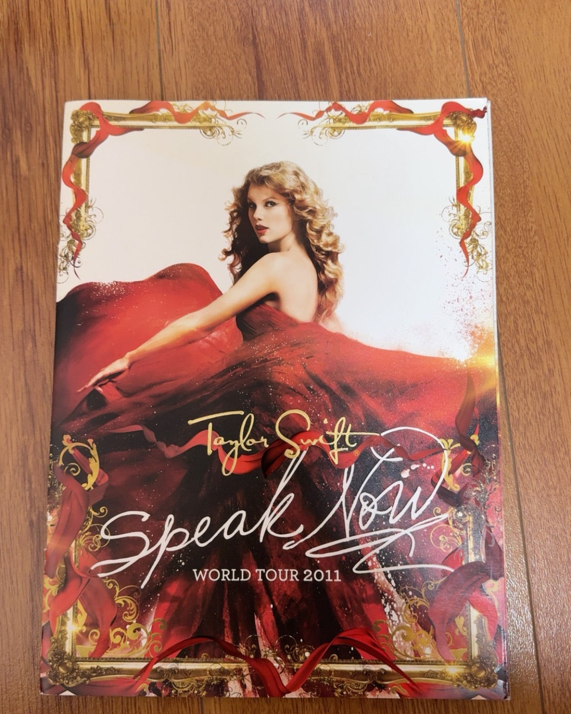 Taylor Swift – Speak Now World Tour Program