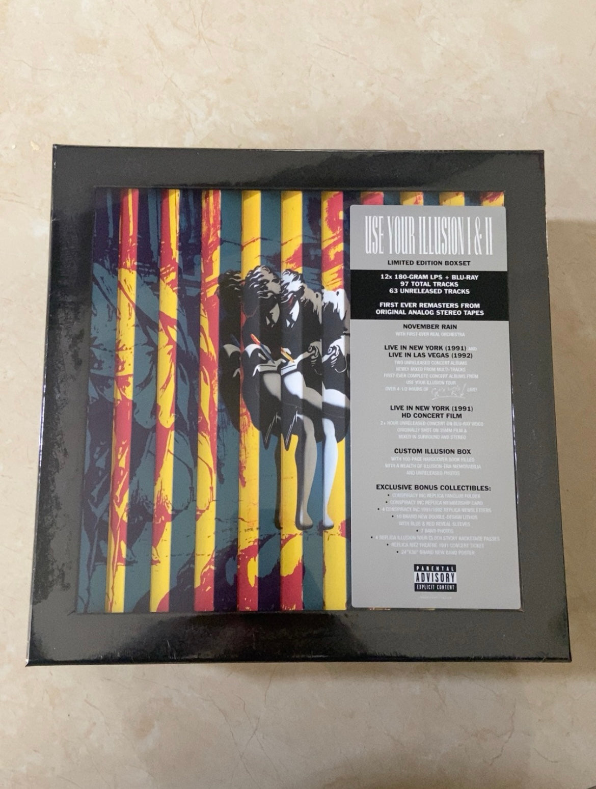 Guns N’ Roses - Use Your Illusion I & II Box Set (12 LPs) 槍與玫瑰《Use Your Illusion I & II》限量套裝（12張黑膠唱片）