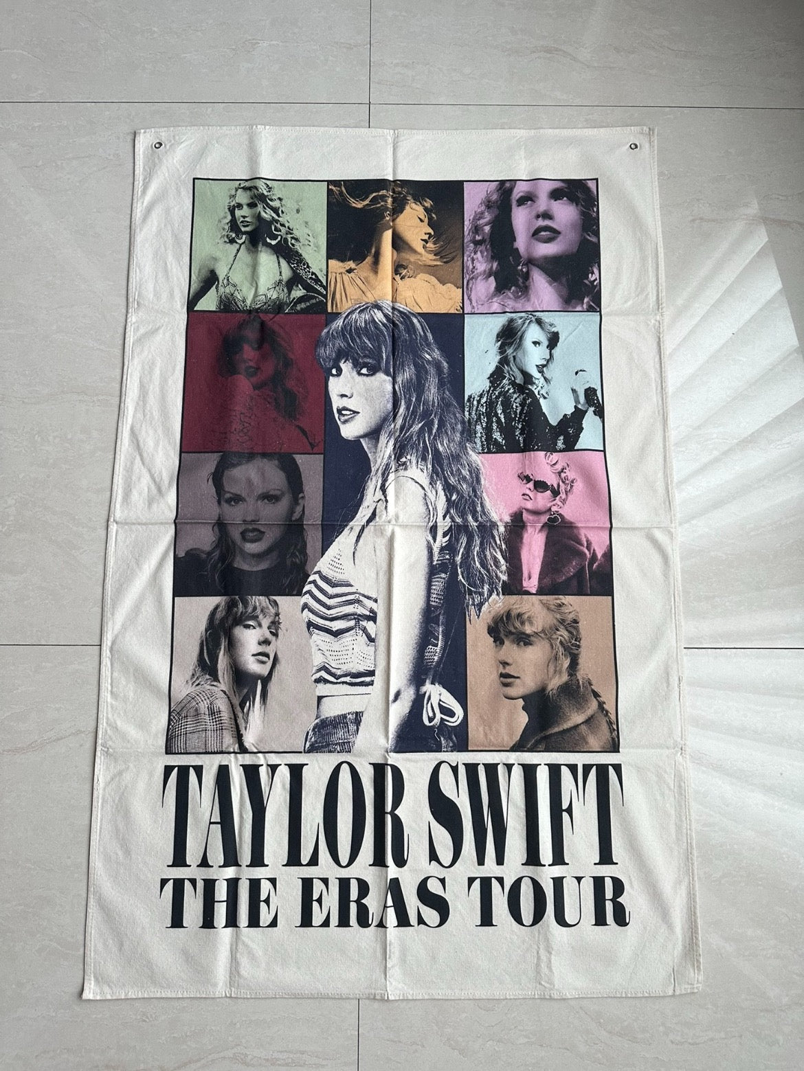 Taylor Swift - The Eras Tour fabric banner, new condition, 泰勒絲 - 《The Eras Tour》布質掛旗，全新狀態