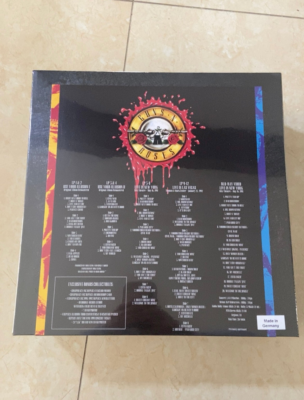 Guns N’ Roses - Use Your Illusion I & II Box Set (12 LPs) 槍與玫瑰《Use Your Illusion I & II》限量套裝（12張黑膠唱片）