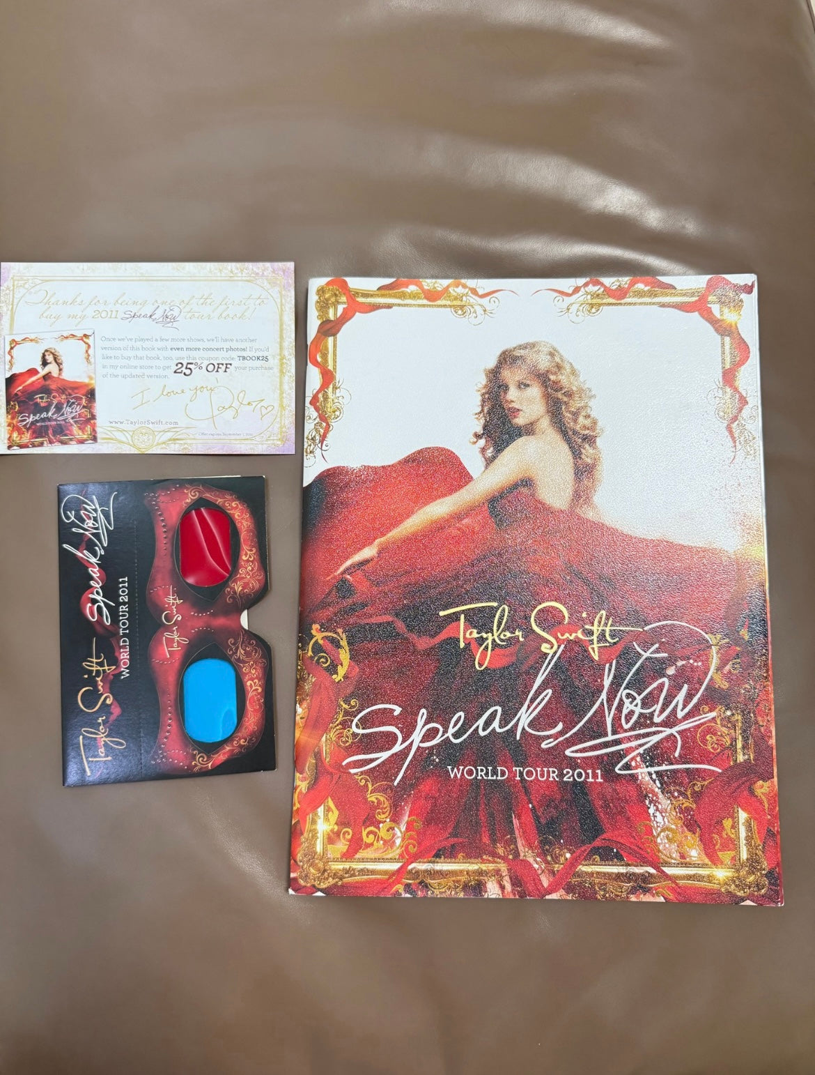 Taylor_Swift_Speak_Now_3D_Tour_Program_Limited_Edition