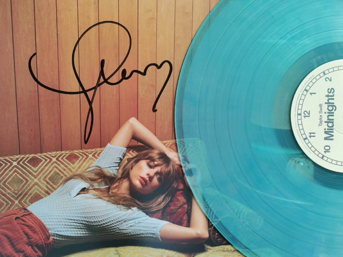 [IN HAND] Taylor Swift – Midnights (Blue Moon Signed Vinyl)