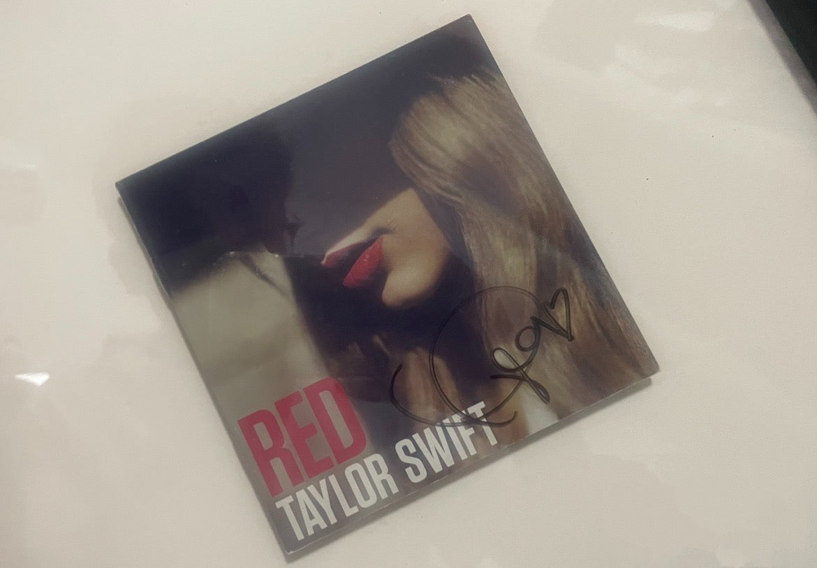 Taylor Swift - Red, original signed edition