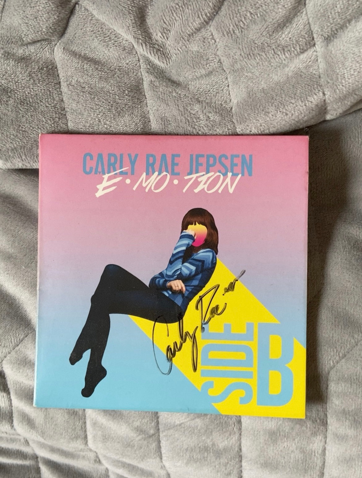 Carly_Rae_Jepsen_Emotion_Side_B_Signed_Sleeve