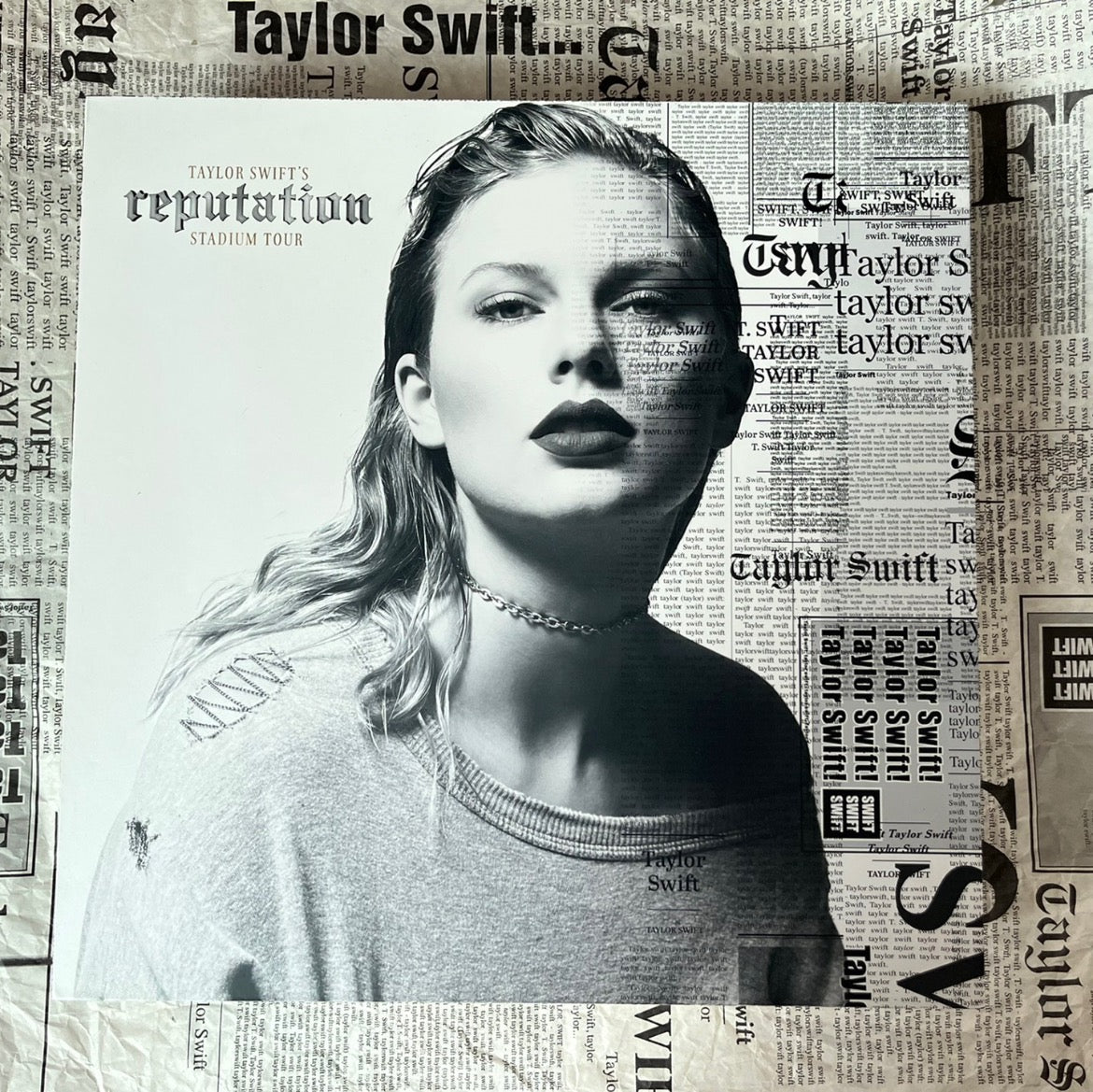 Taylor Swift Reputation U.S. Collector's Box Set - Includes VIP Tour Commemorative Items, Brand New and Unopened