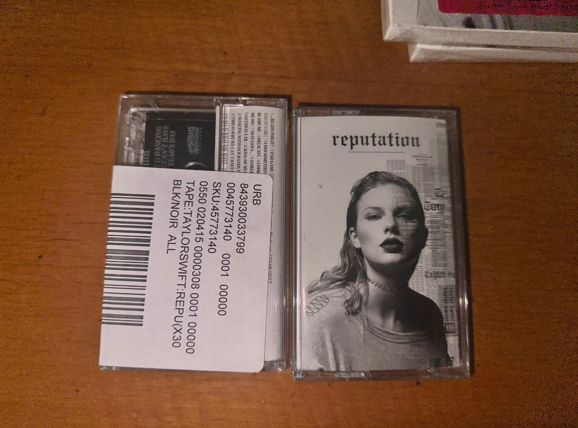 Taylor_Swift_Reputation_UO_Limited_Cassette