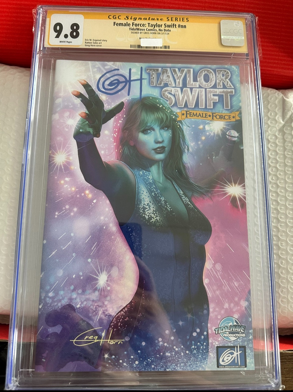 Taylor Swift - Female Force #nn CGC 9.8 Signed by Greg Horn (Limited to 200 Copies) 泰勒·斯威夫特 - 女力 #nn CGC 9.8 格雷格·霍恩簽名 (限量200本)