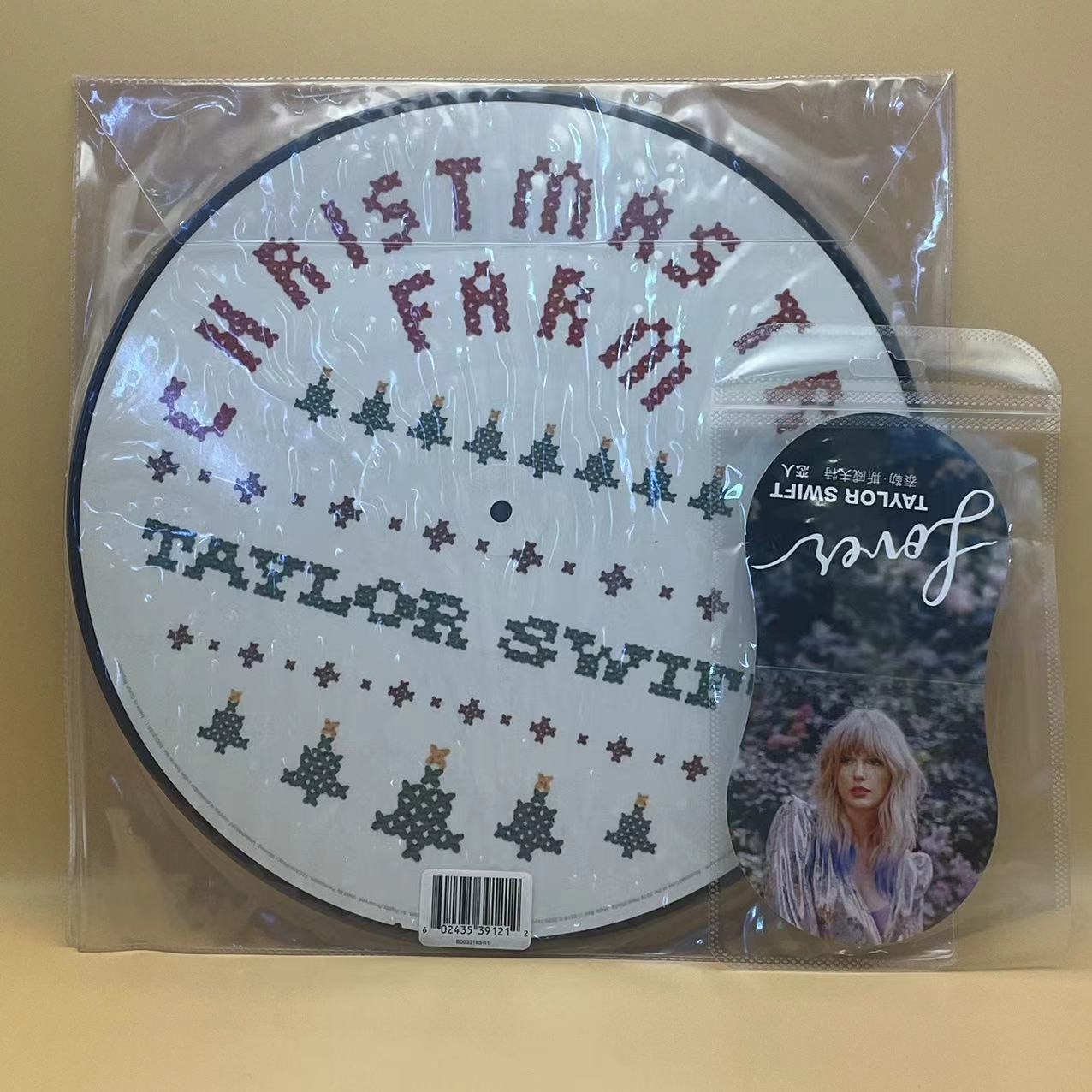 [IN HAND] Taylor Swift - Christmas Tree Farm 12-inch Picture Disc, Slight Tear, + Free Vinyl Mitt Clip