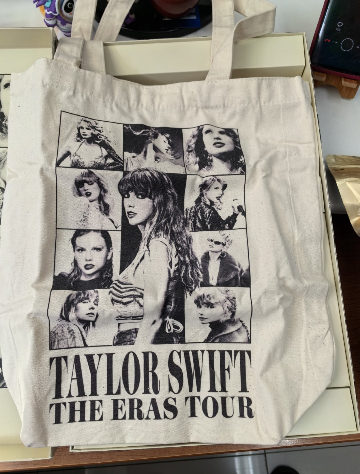 Taylor Swift Eras Tour VIP Gift Set  泰勒斯威夫特 Eras 巡演 VIP 禮盒