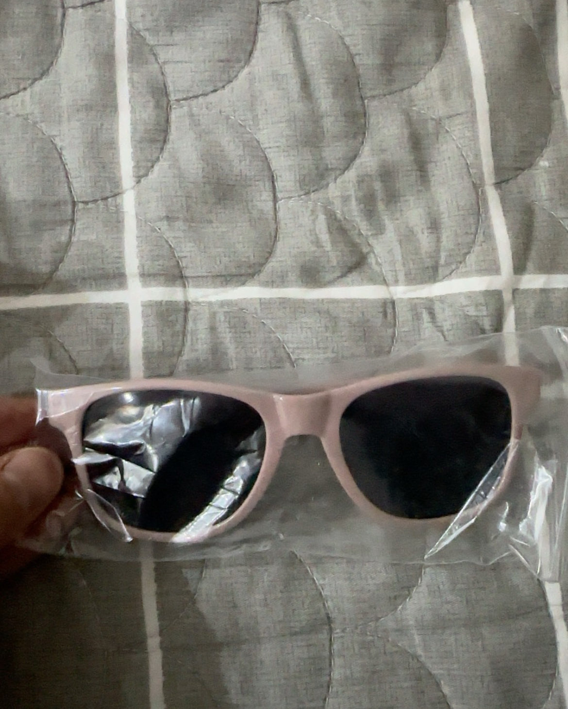 Taylor Swift TS Welcome To New York Sunglasses and Case泰勒斯威夫特特霧歡迎來紐約墨鏡與皮套