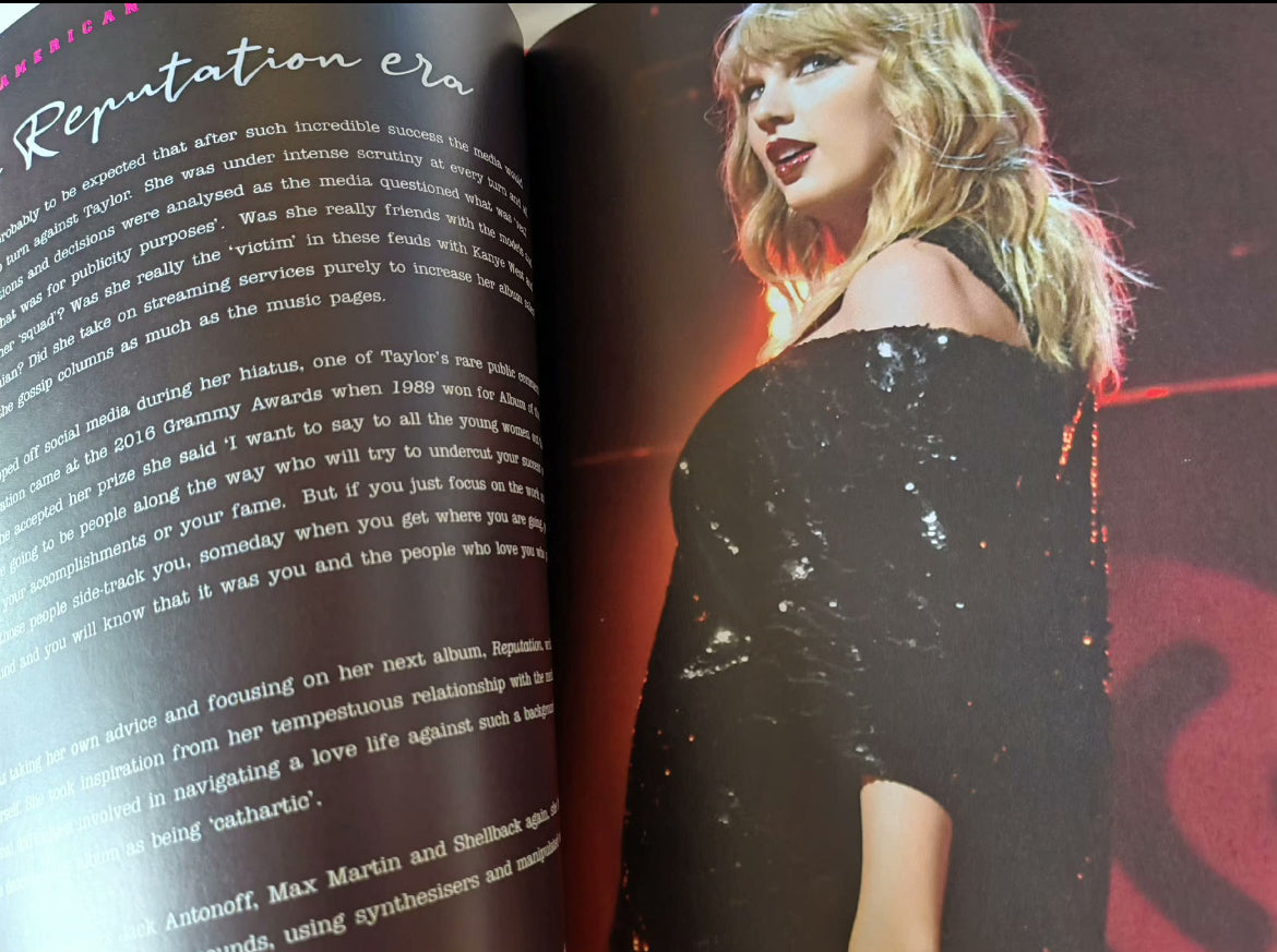 Taylor Swift Merchandise Book泰勒·斯威夫特周邊書