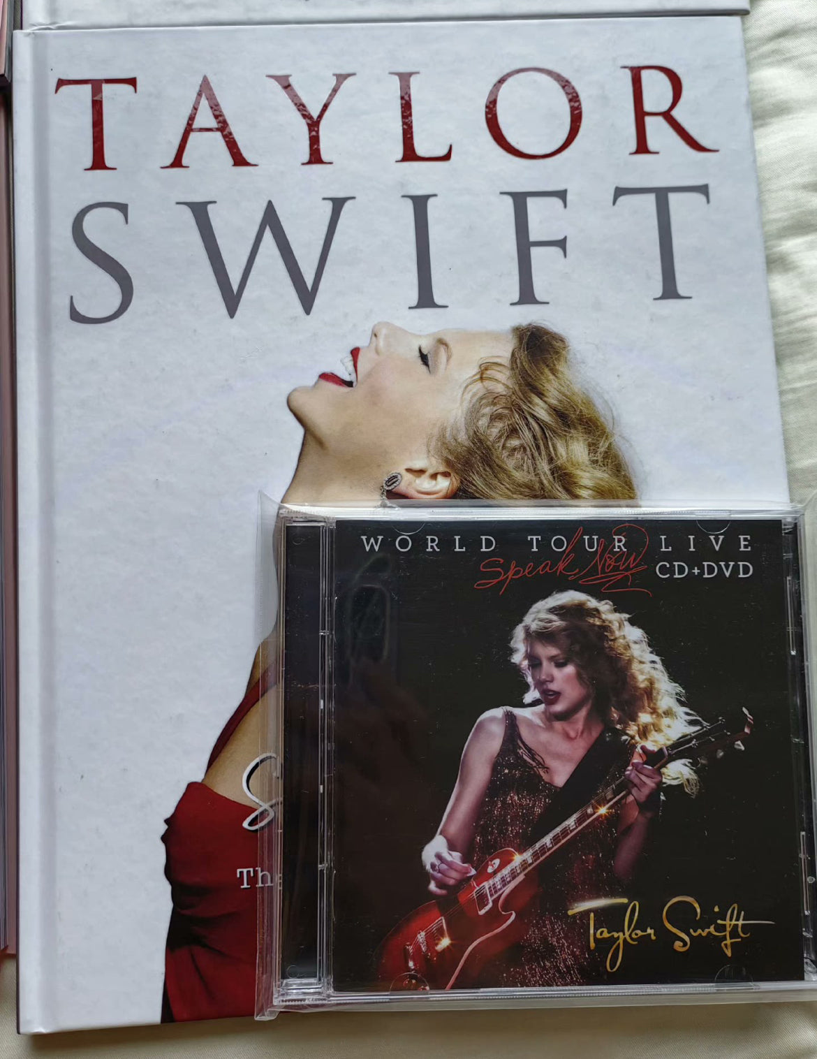 Taylor Swift Merchandise Book泰勒·斯威夫特周邊書