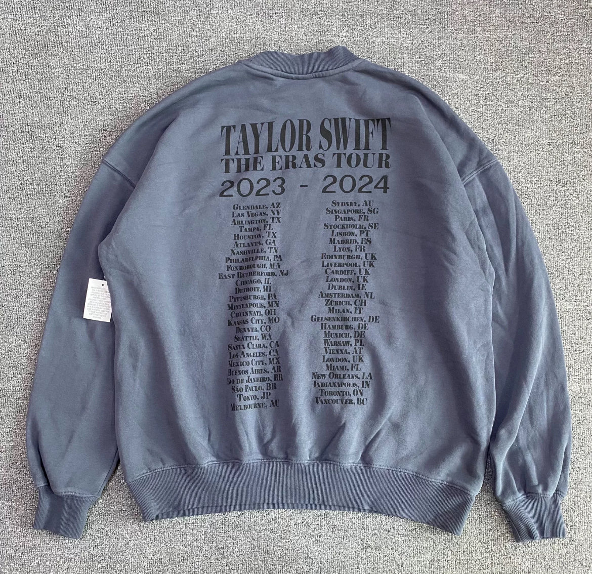 Taylor Swift - Official Tour Hoodie  Taylor Swift - 官方巡演衛衣