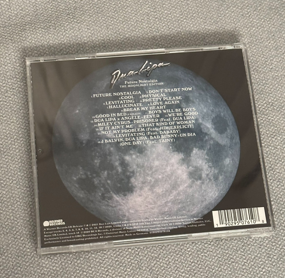 Dua Lipa - Signed Future Nostalgia Moonlight Edition CD Dua Lipa - 簽名《Future Nostalgia》月光版CD