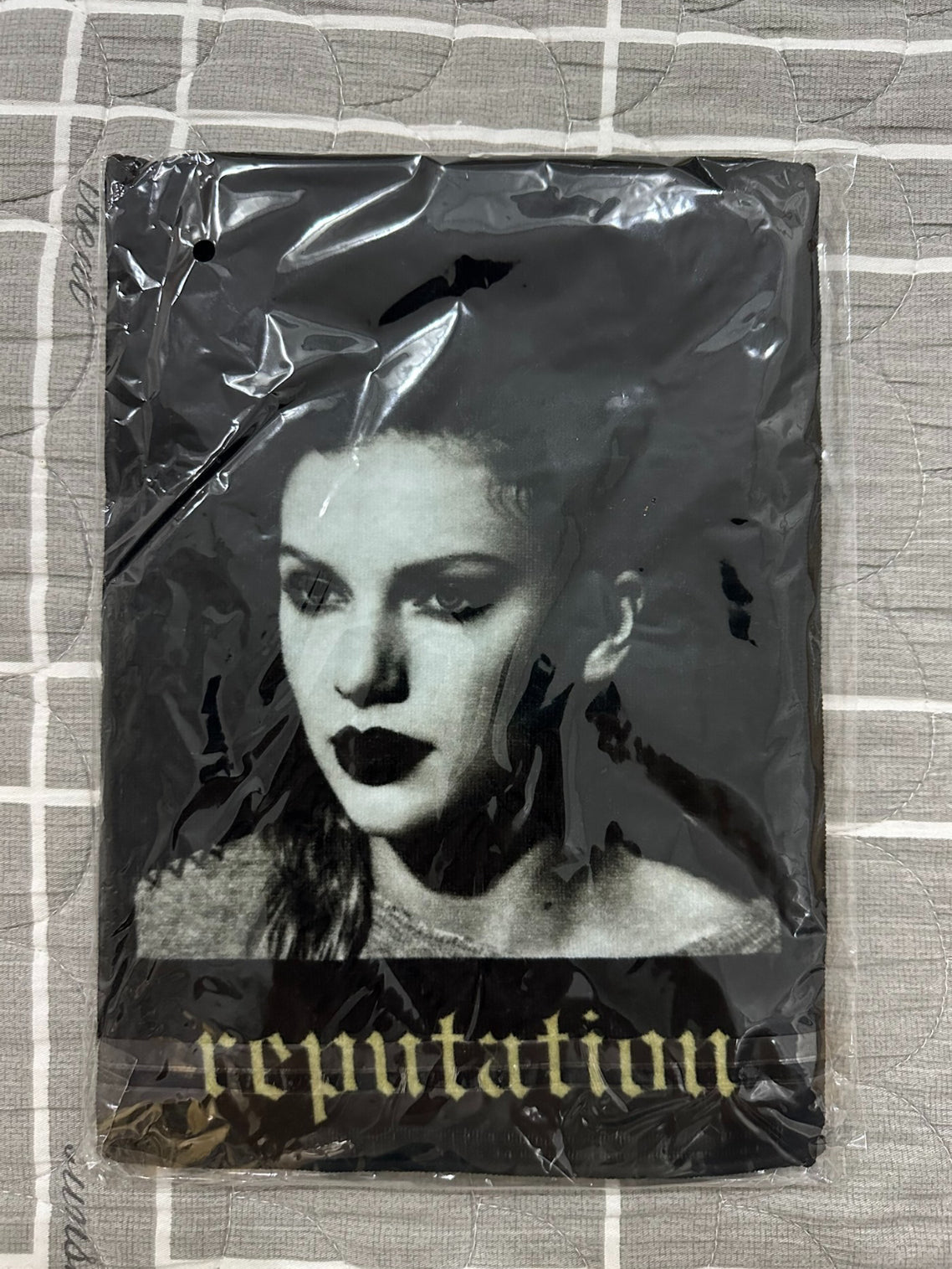 Taylor Swift Reputation Towel - 泰勒斯威夫特聲譽巡演毛巾