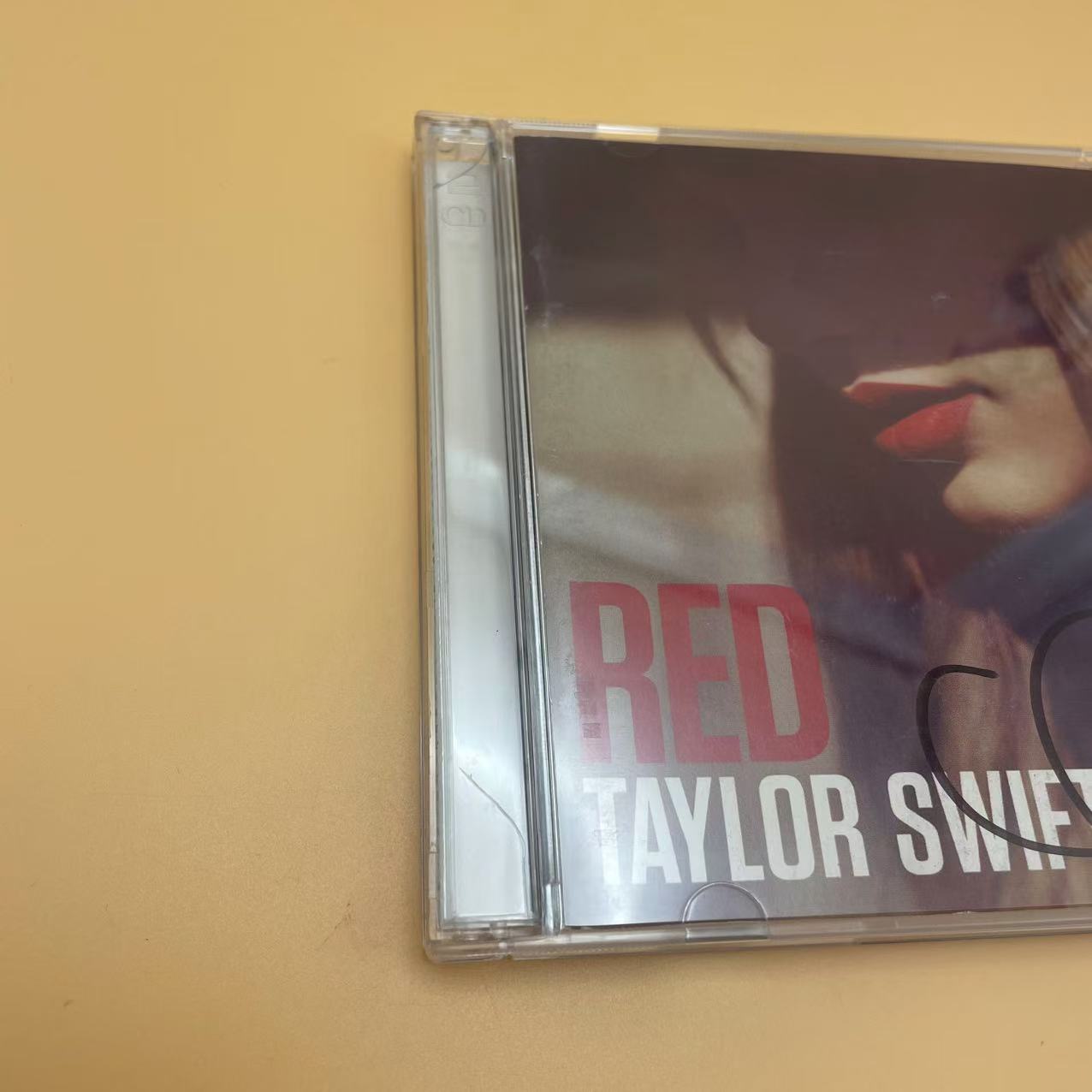 Taylor Swift - Red Signed Album