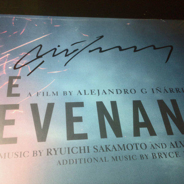 Ryuichi Sakamoto, Alva Noto & Bryce Dessner : The Revenant (Original Motion Picture Soundtrack) (LP, Blu + LP, Whi + Album, Ltd, sig)