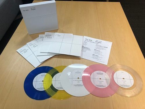 The 1975 : Singles (2013-2023) (Box, Comp, Ltd + 7", Single, Cle + 7", Single, Pin)