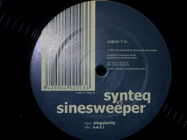 Synteq vs. Sinesweeper : Singularity / S.E.T.I. (12")