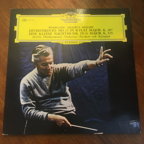 Wolfgang Amadeus Mozart, Berliner Philharmoniker · Herbert von Karajan : Eine Kleine Nachtmusik, Divertimento KV 287 (LP)