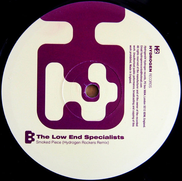 Low End Specialists : Smoked Piece (12")